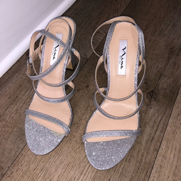 Nina Glitter Silver Heels Size 9.5M - Picture 1 of 10